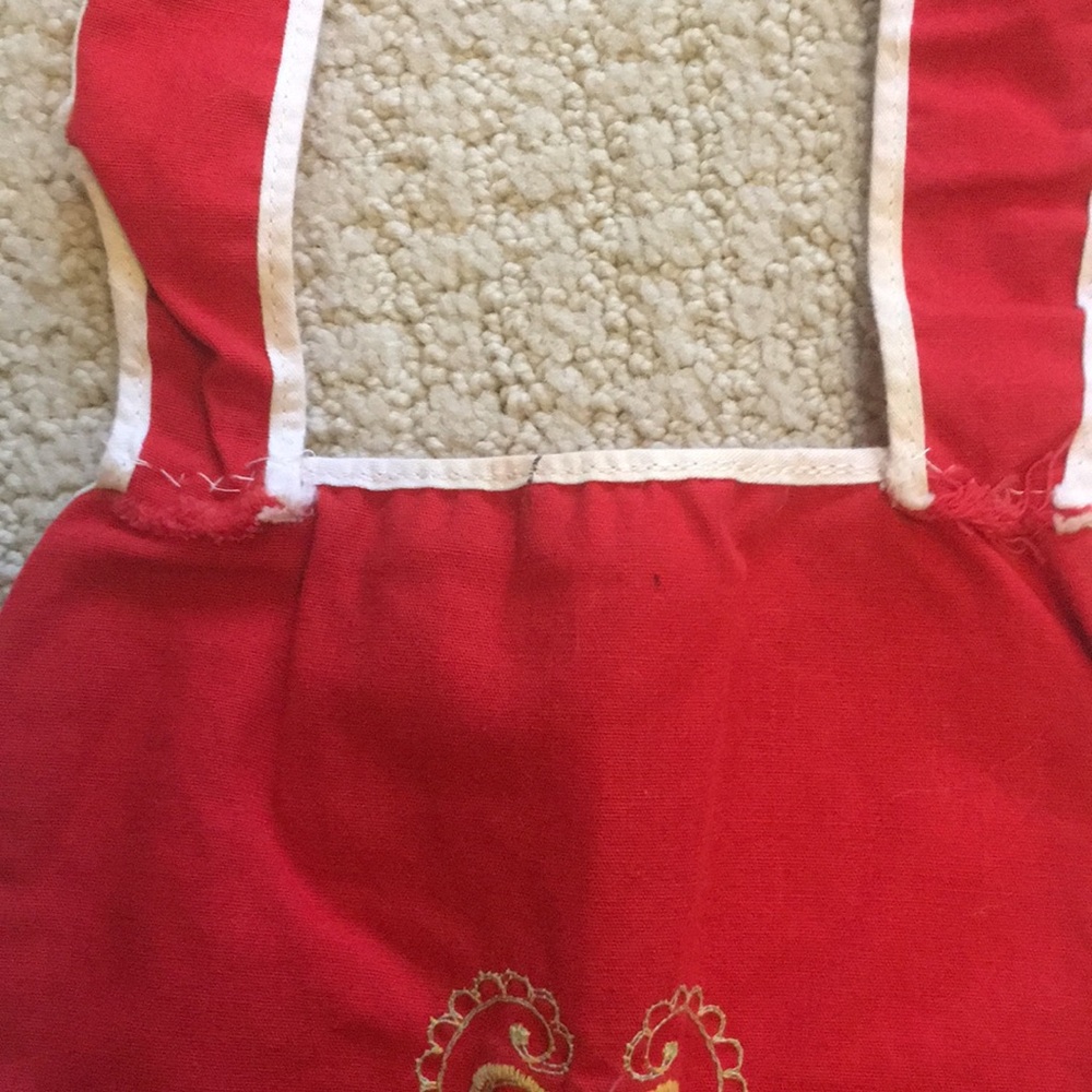 Vintage Red Floral Apron - Unique, One-of-a-Kind. - Picture 6 of 6